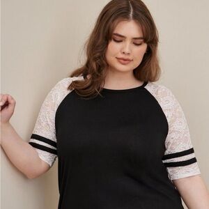 NewClassic Fit Heritage Slub Crew Neck Lace Sleeve Raglan Tee Size 2 Black/White